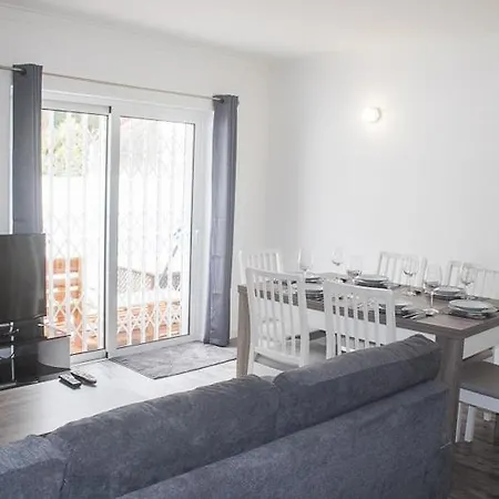Moradia T2 Duplex Entre Ofir E